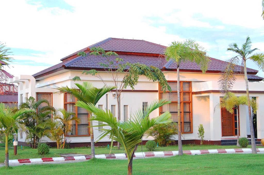 Naypyidaw The Golden Lake Hotel מראה חיצוני תמונה