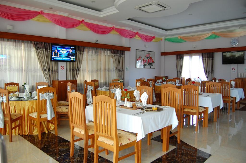 Naypyidaw The Golden Lake Hotel מראה חיצוני תמונה