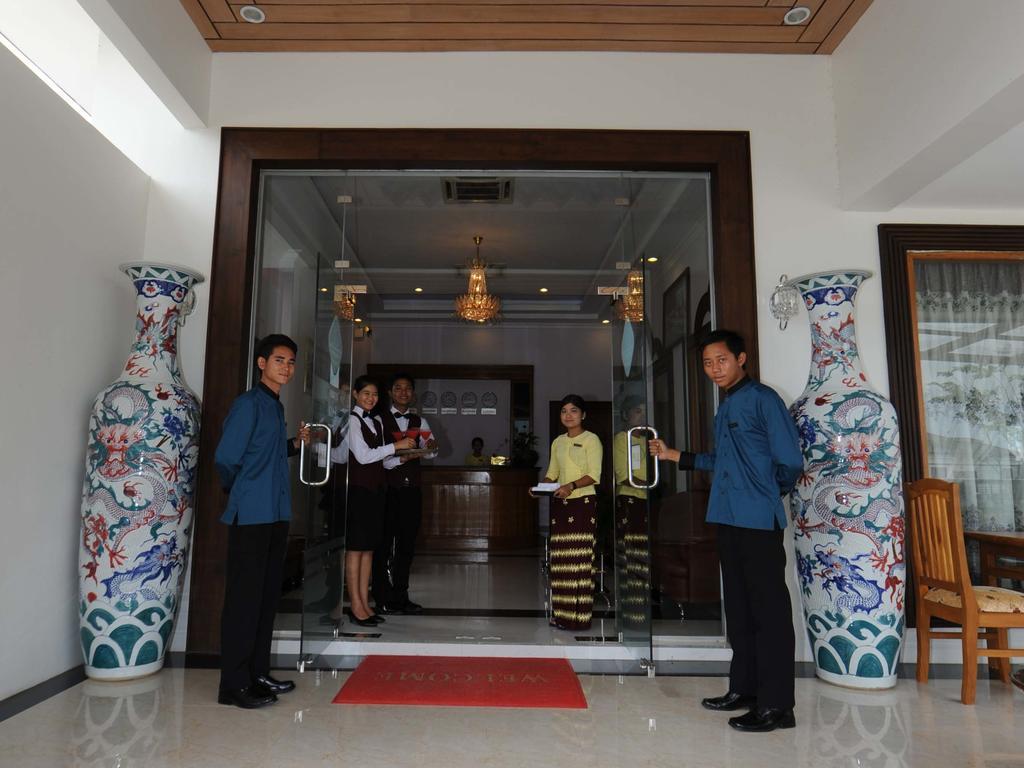 Naypyidaw The Golden Lake Hotel מראה חיצוני תמונה