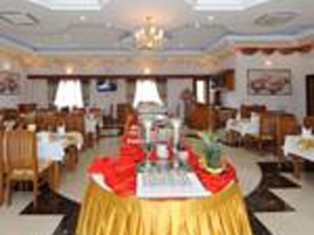 Naypyidaw The Golden Lake Hotel מראה חיצוני תמונה