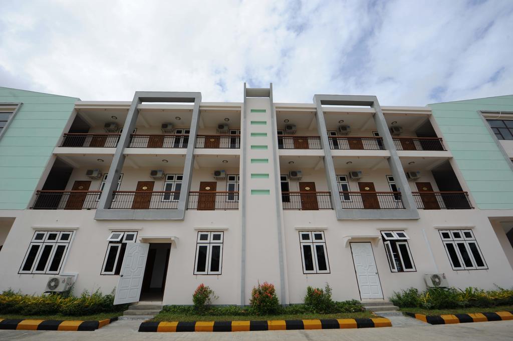 Naypyidaw The Golden Lake Hotel מראה חיצוני תמונה